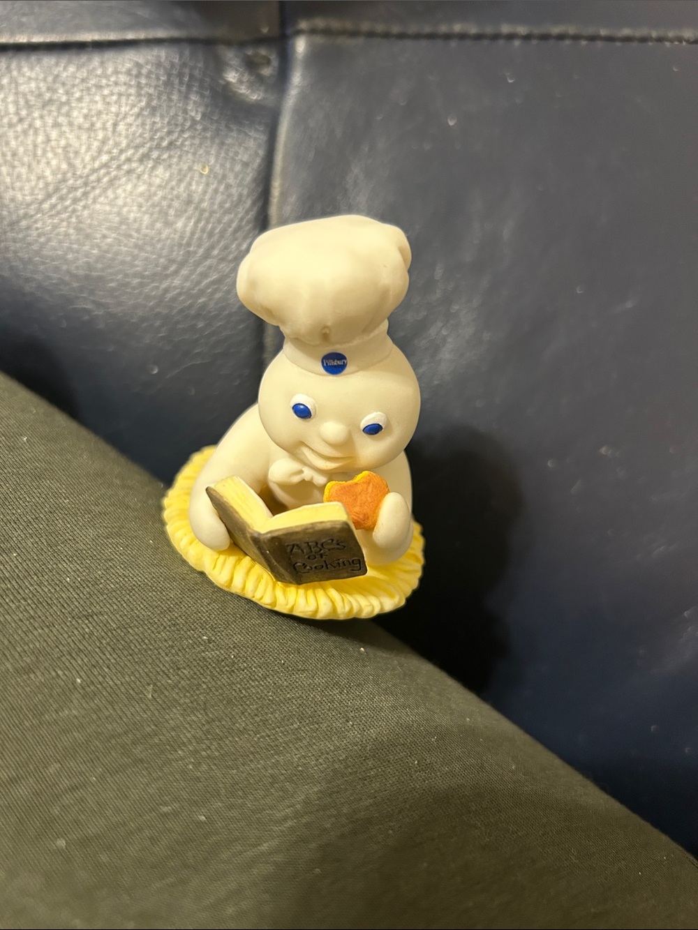 Pillsbury 1997 Doughboy Mini Figurine - Cream & Yellow - SEPTEMBER-